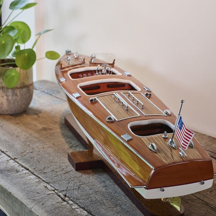 Triple Cockpit Boat Model