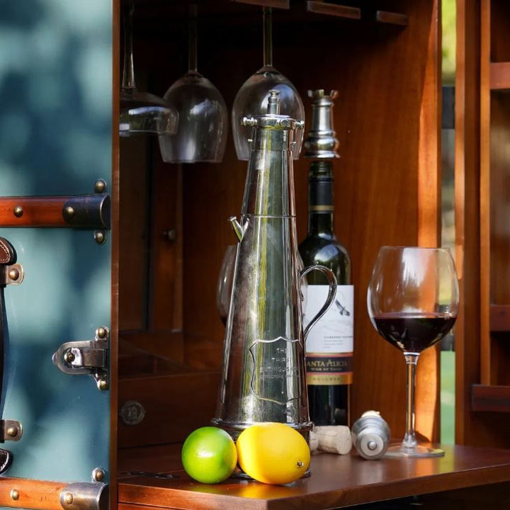 Thirst Extinguisher Shaker