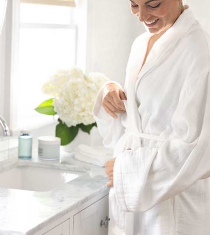 Ivory Wonderland Fleece Robe