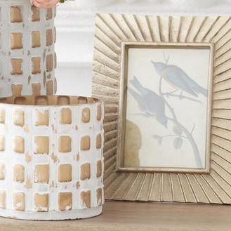 3X5 Gold Embossed Frame