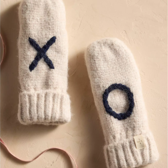 Cream/Navy Sailor Mittens
