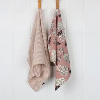 Rose Manor Towel Set