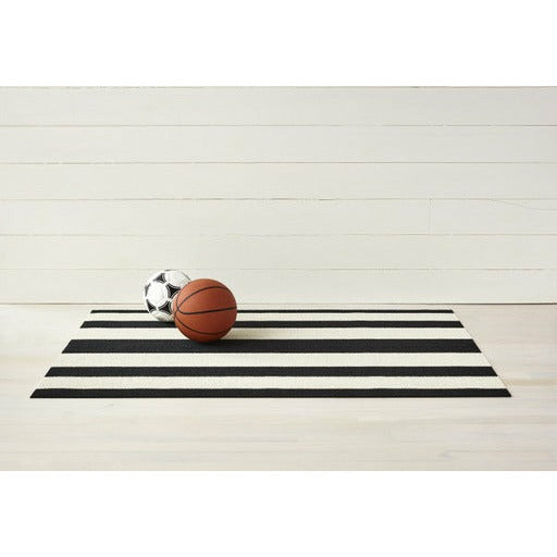 Bold Stripe Black/White 24X36 Shag Rug