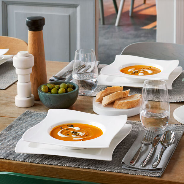New Wave Four Piece Place Setting